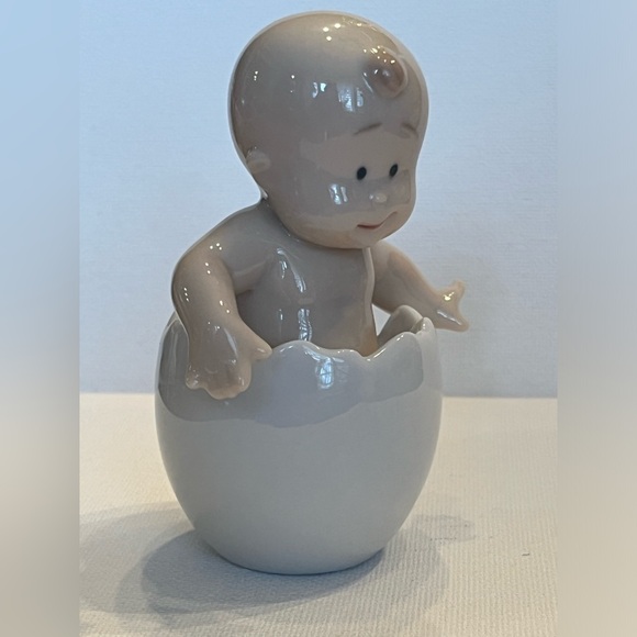 Lladro Nao “Where Do Babies Come From”? Egg - Picture 6 of 7